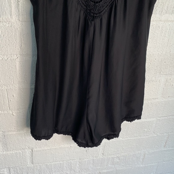 Jen's Pirate Booty by Free People Black Crochet Lace Playsuit Romper/Jumpsuit XS - Picture 4 of 7